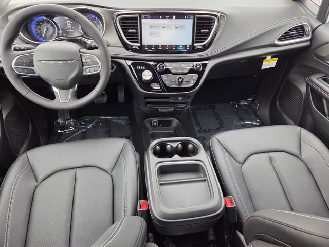 New 2027 Chrysler Pacifica Select w/ Family Tech Group FWD image 8