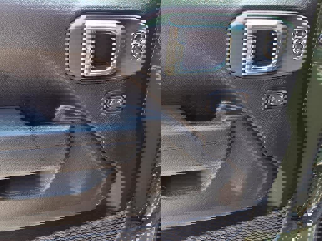 Used 2024 Jeep Gladiator Sport image 24