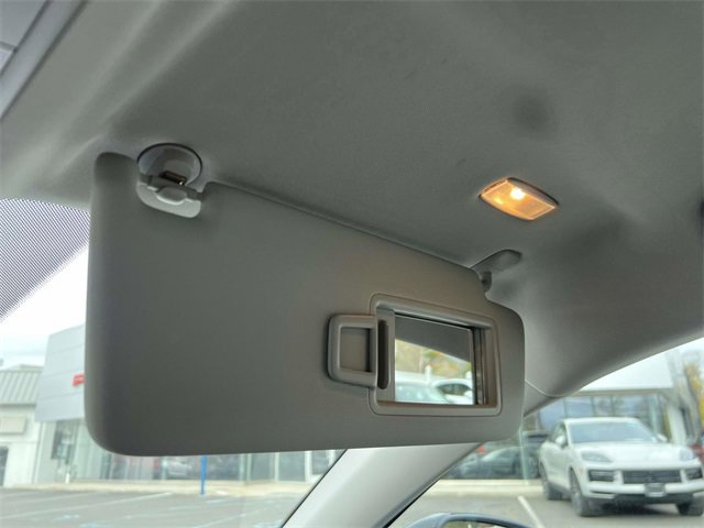 Used 2024 Volkswagen Taos SE image 32