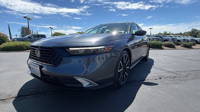 Used 2024 Honda Accord Touring image 9