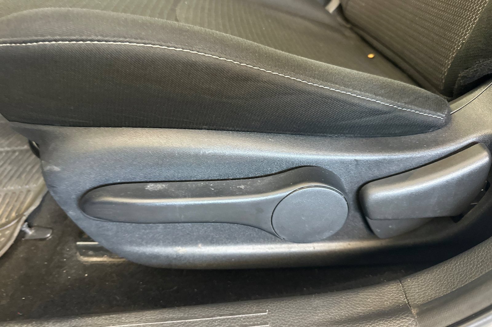 Used 2019 Nissan Sentra S FWD image 13