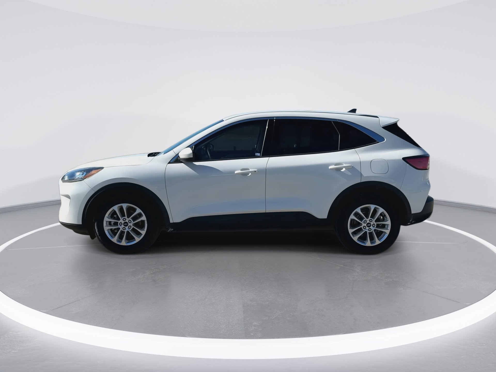 Certified 2021 Ford Escape SE w/ Cold Weather Package image 6