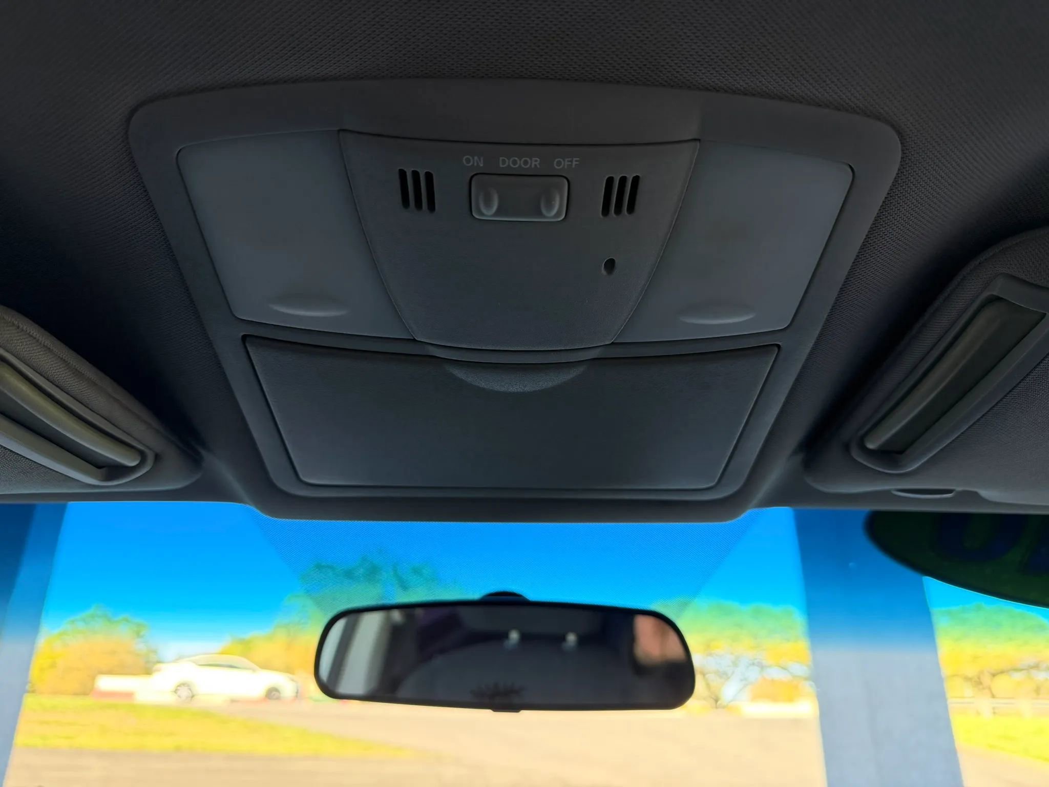 Used 2010 Nissan Altima 3.5 SR image 18