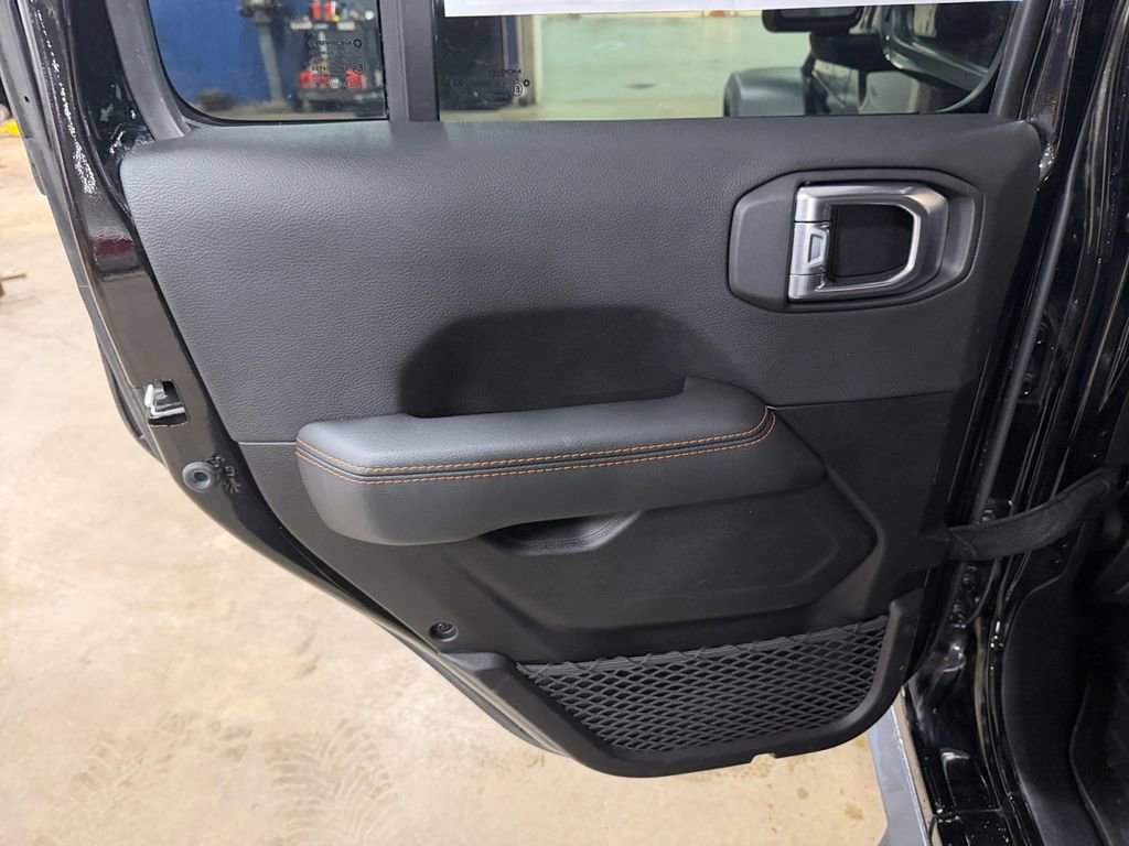 Used 2022 Jeep Gladiator Mojave image 24