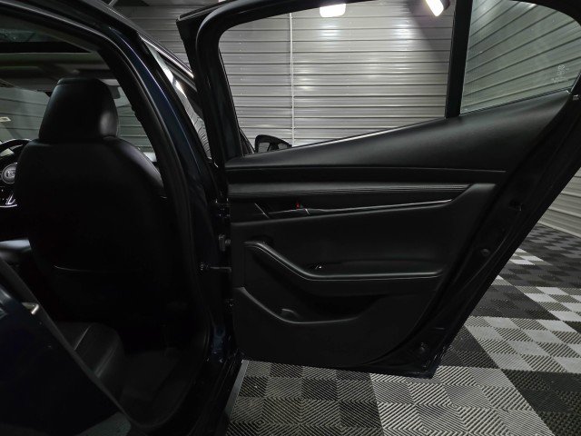Used 2021 MAZDA MAZDA3 s image 37