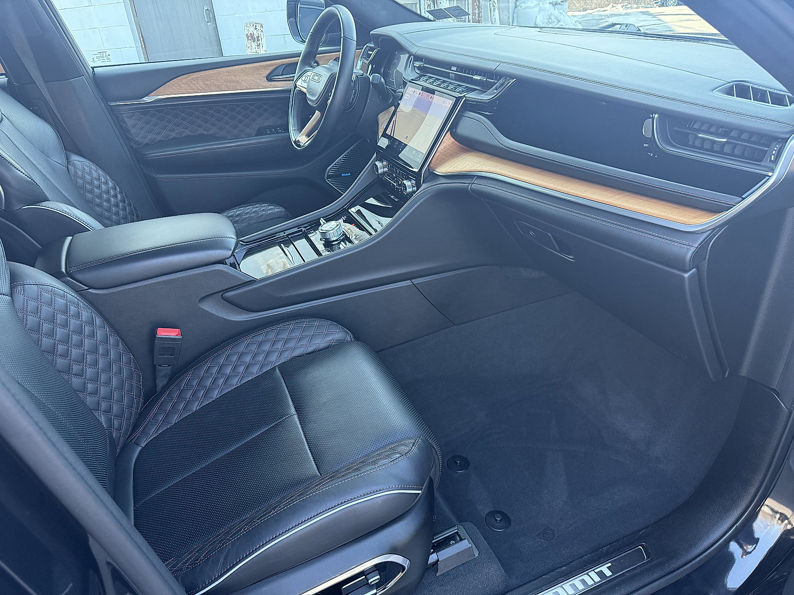 Certified 2023 Jeep Grand Cherokee Summit image 15