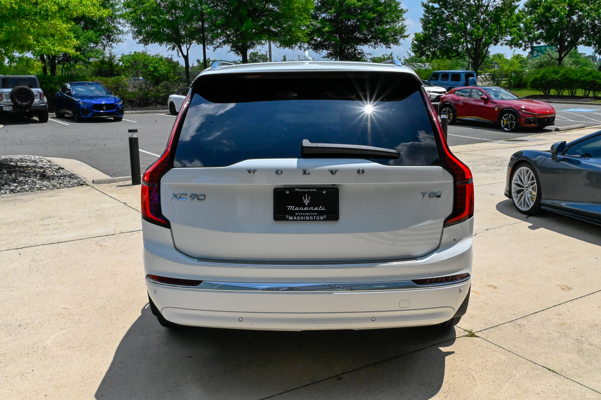 Used 2025 Volvo XC90 T8 Ultra w/ Protection Package Premier AWD/4WD image 6