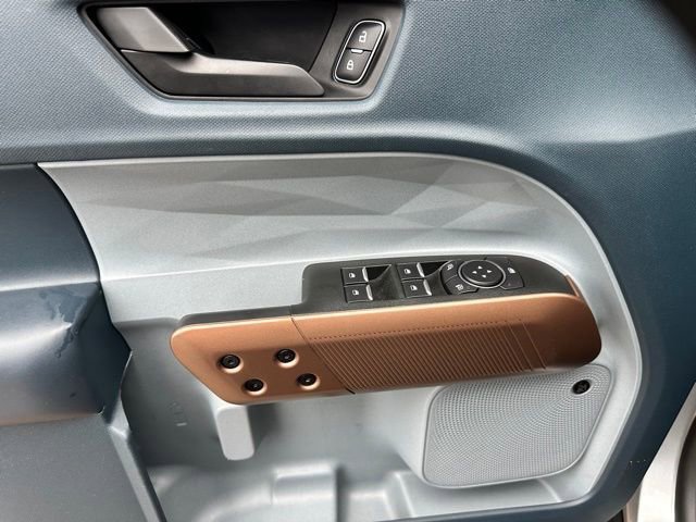 Used 2022 Ford Maverick Lariat w/ Lariat Luxury Package image 14