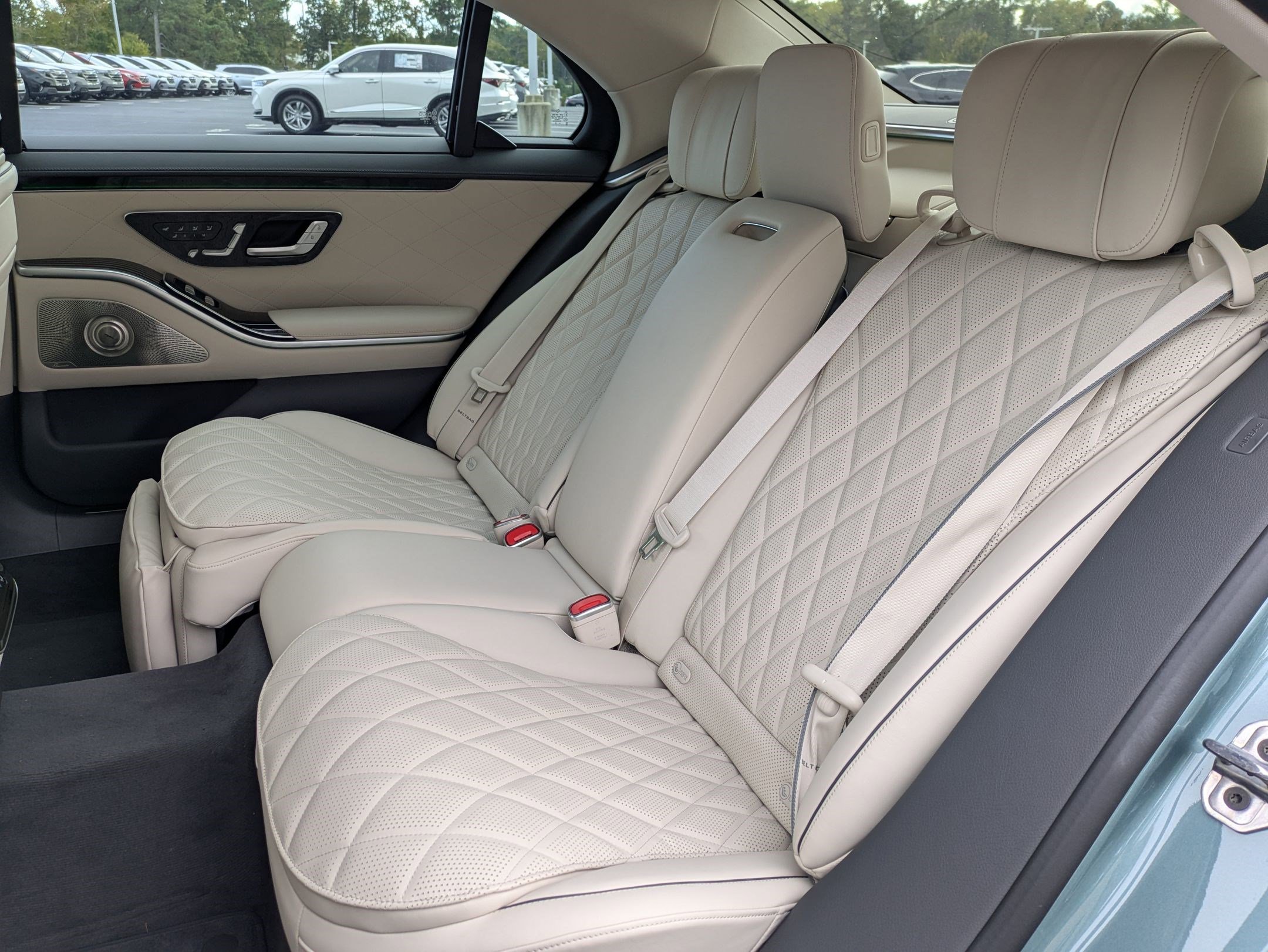 New 2026 Mercedes-Benz S 580 4MATIC Sedan image 31