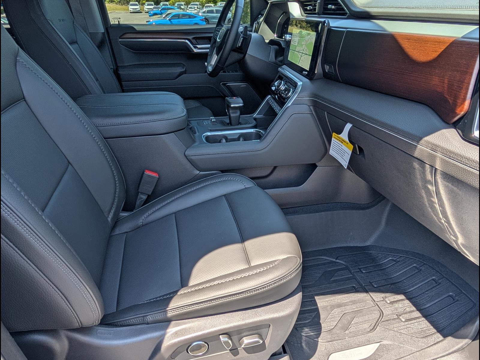 Used 2026 GMC Sierra 1500 Denali w/ Denali Reserve Package AWD/4WD image 19