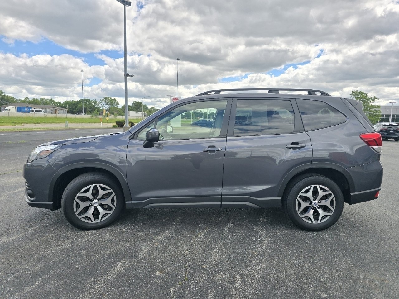 Used 2024 Subaru Forester Premium AWD/4WD image 13