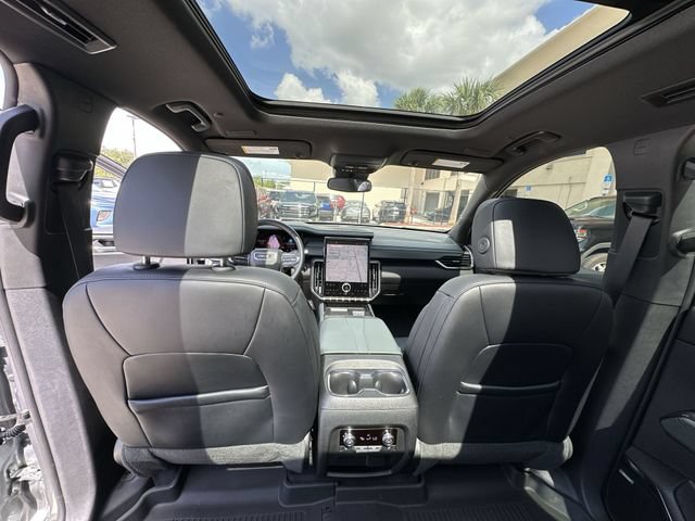 Certified 2024 GMC Acadia AT4 w/ Luxury Package AWD/4WD image 31
