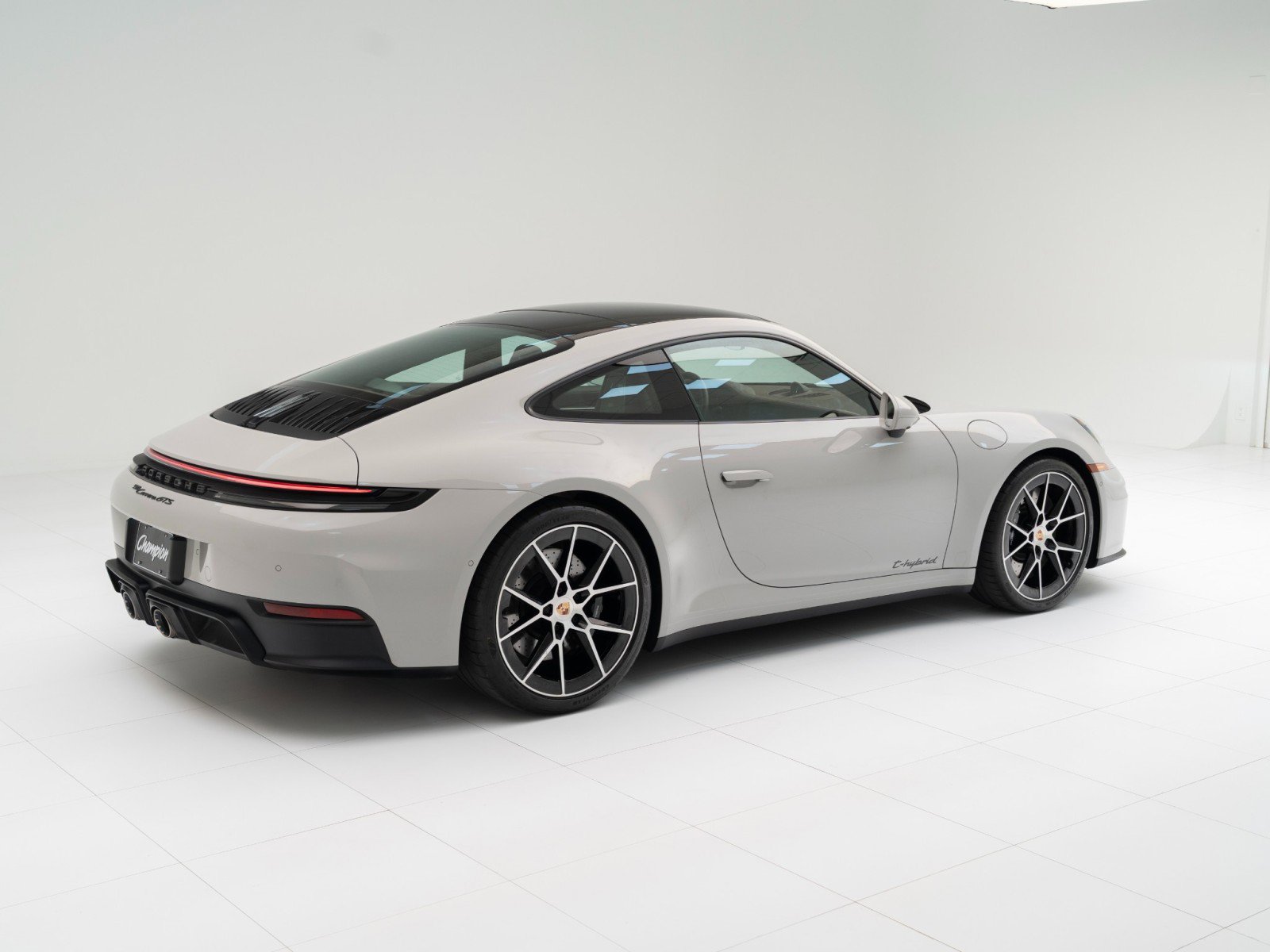 Certified 2025 Porsche 911 Carrera 4 GTS AWD/4WD image 9