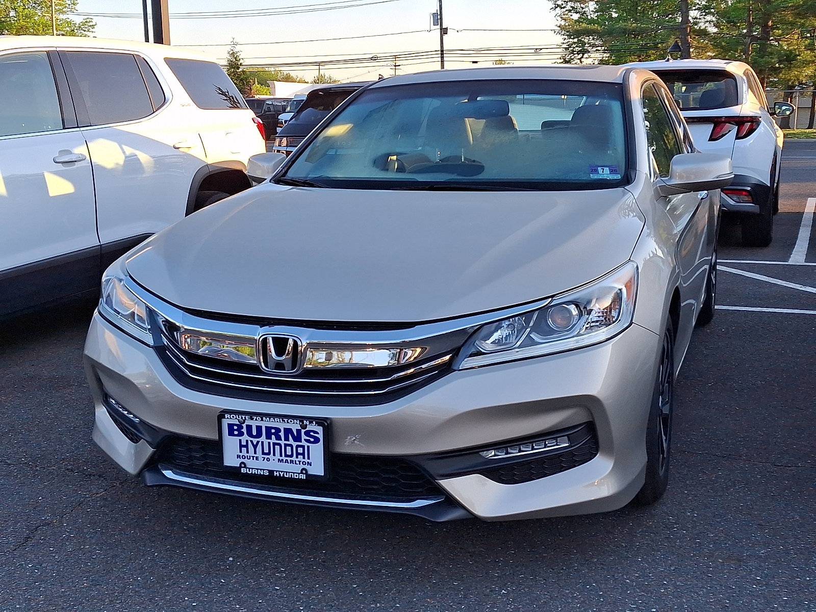 Used 2017 Honda Accord EX-L image 2