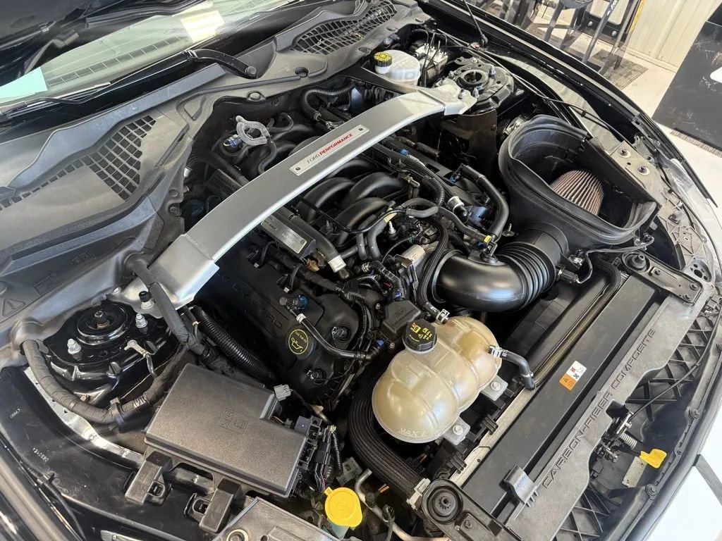 Used 2019 Ford Mustang Shelby GT350 w/ Technology Package RWD image 41