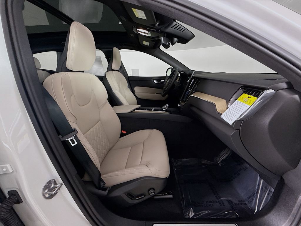 New 2026 Volvo XC60 B5 Core image 27