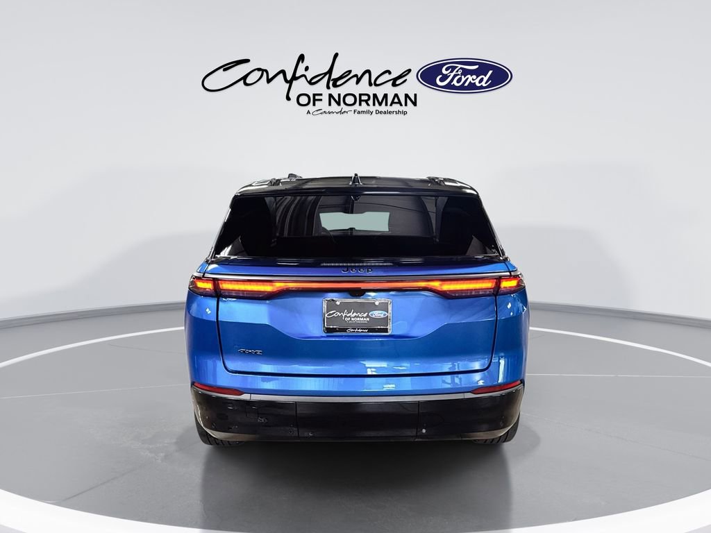 Used 2025 Jeep Wagoneer S Limited AWD/4WD image 7