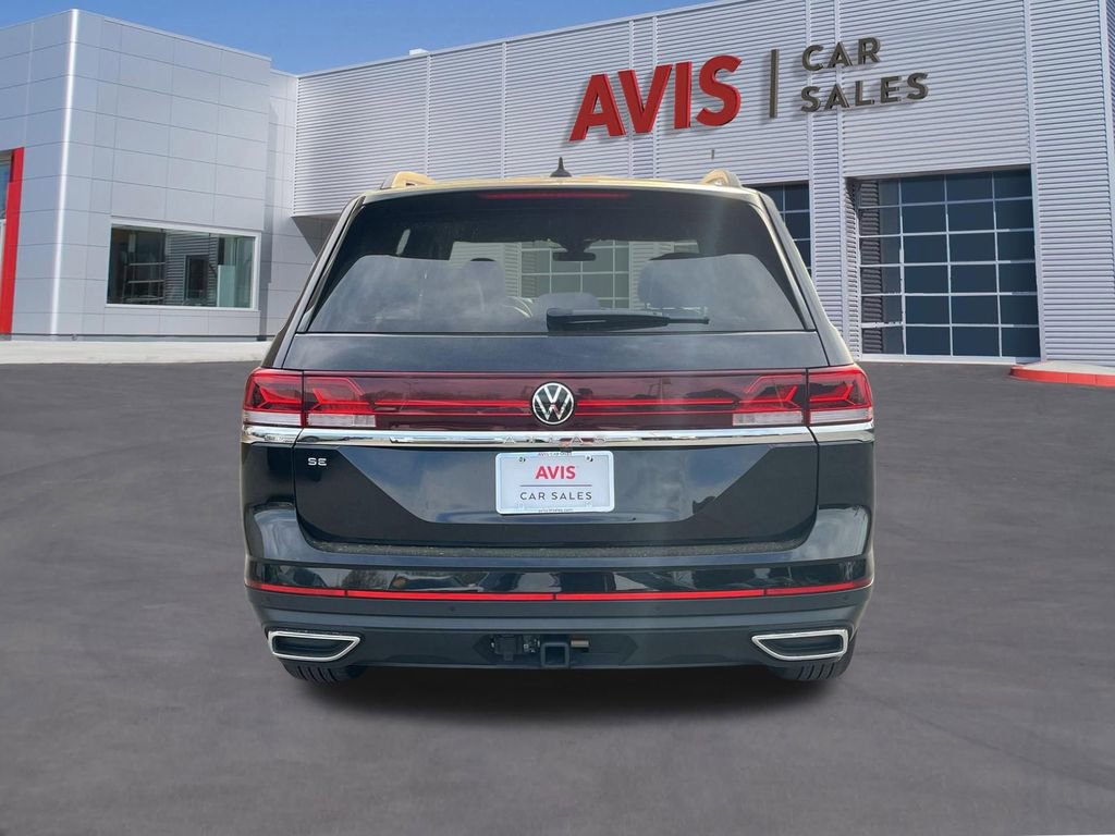Used 2025 Volkswagen Atlas SE image 7