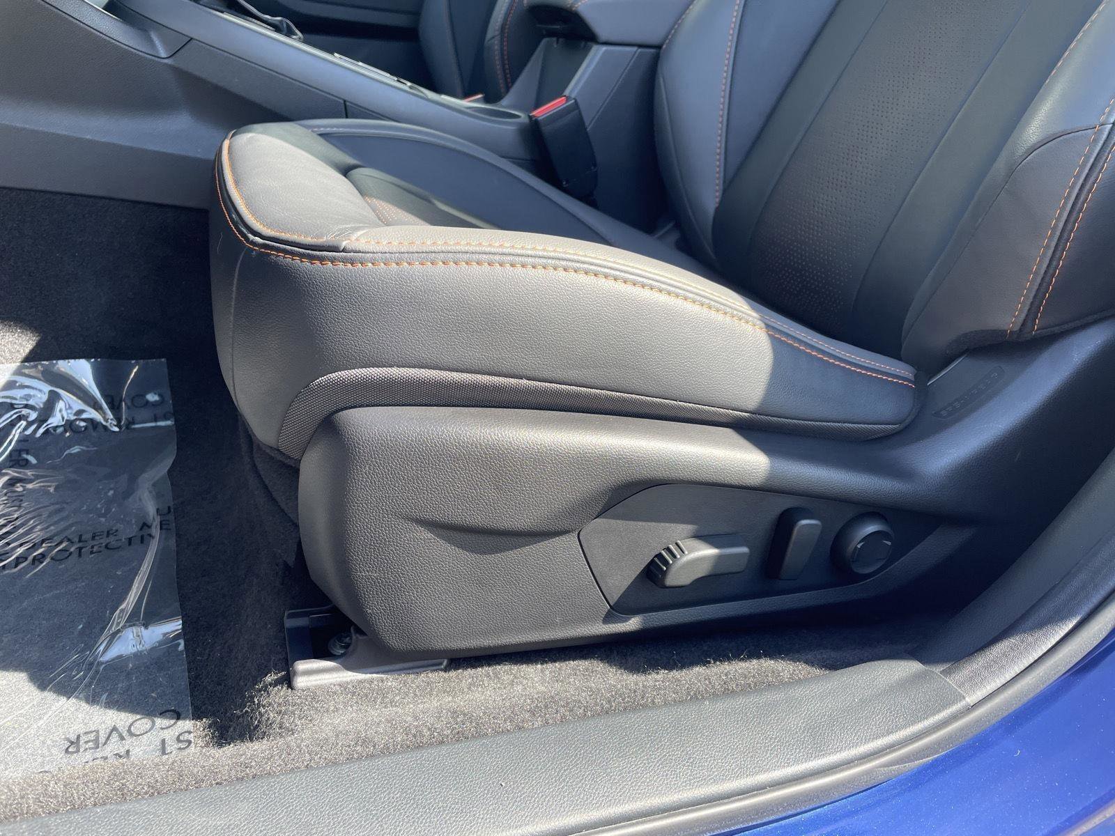 Certified 2025 Subaru Crosstrek 2.5i Limited w/ Crosstrek Mirror Package image 9