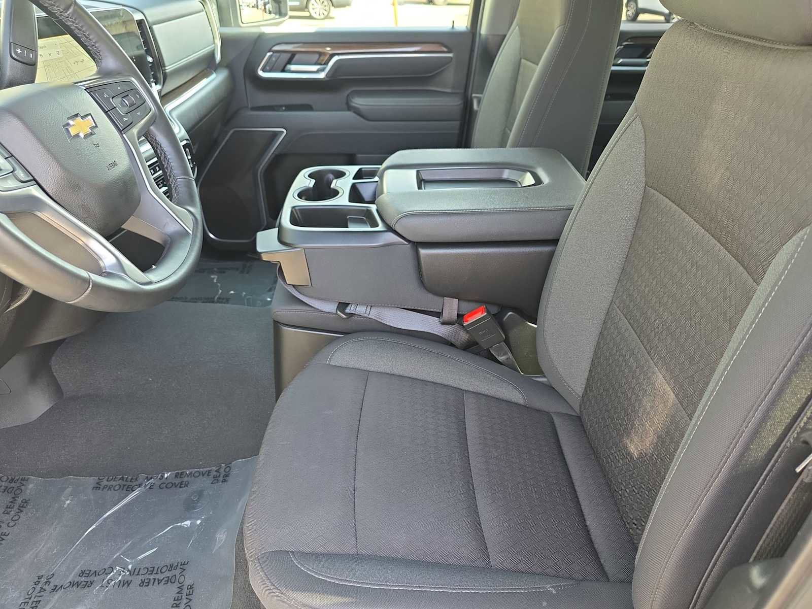 Used 2025 Chevrolet Silverado 2500 LT w/ Convenience Package image 14