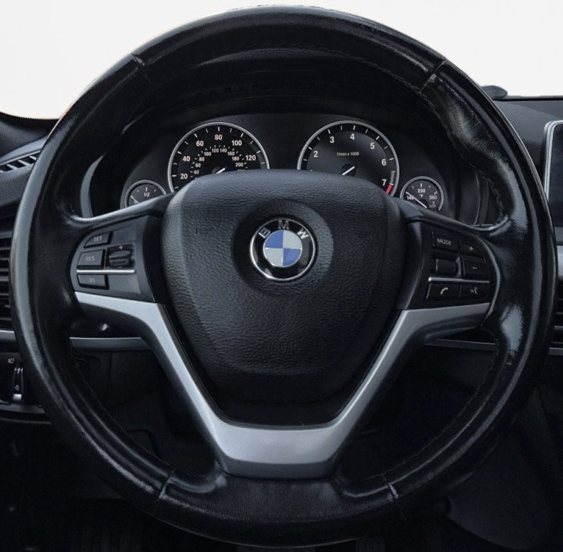 Used 2017 BMW X5 xDrive40e AWD/4WD image 18