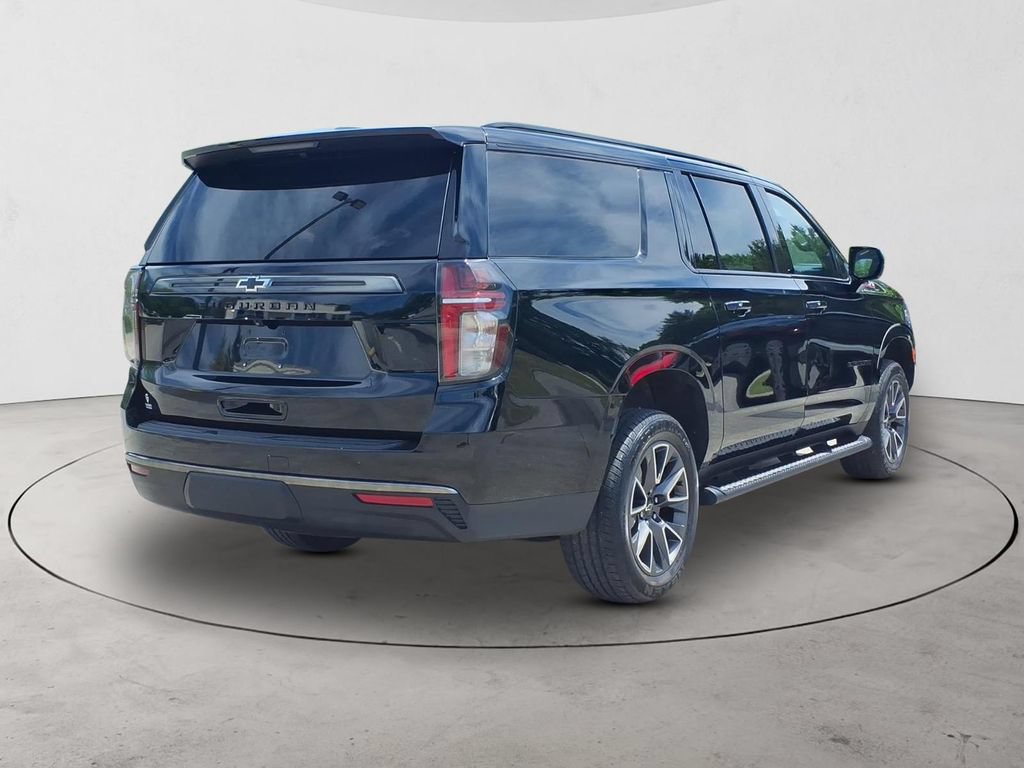 Used 2022 Chevrolet Suburban Z71 w/ Luxury Package AWD/4WD image 5