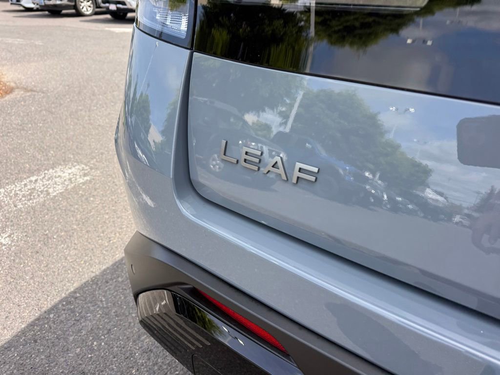 New 2026 Nissan Leaf Platinum+ FWD image 9