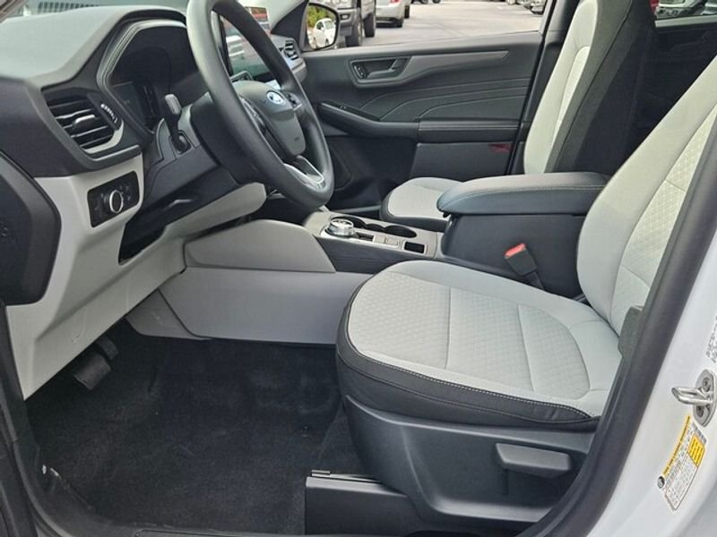 New 2026 Ford Escape Active w/ Tech Pack #1 FWD image 6