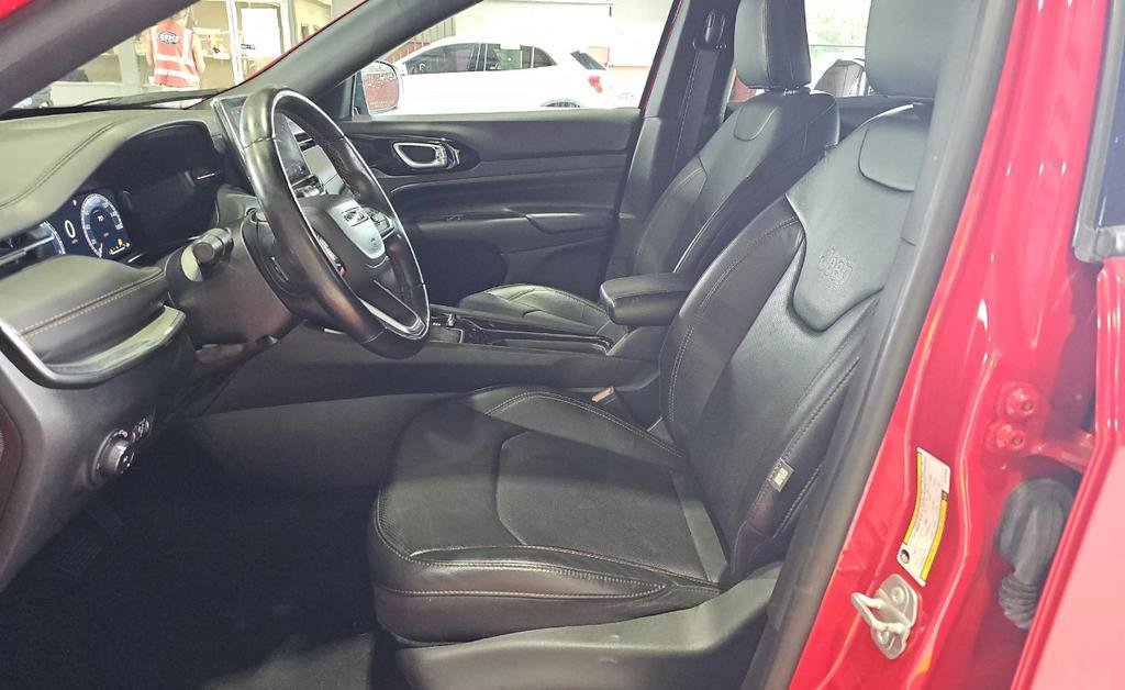 Used 2022 Jeep Compass Limited w/ (RED) Package AWD/4WD image 10