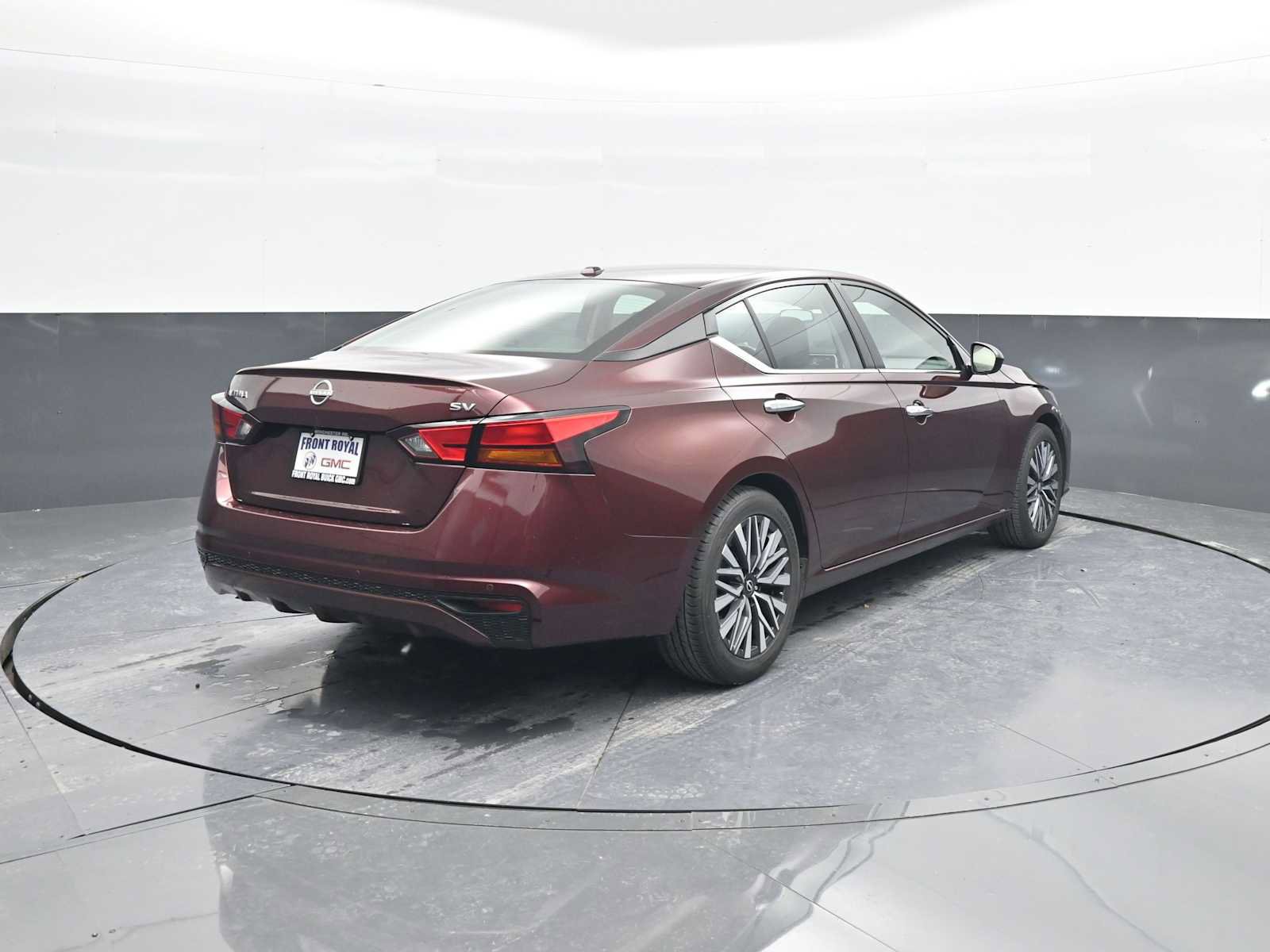 Used 2024 Nissan Altima 2.5 SV image 7