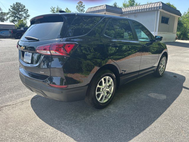 Used 2023 Chevrolet Equinox LS image 5