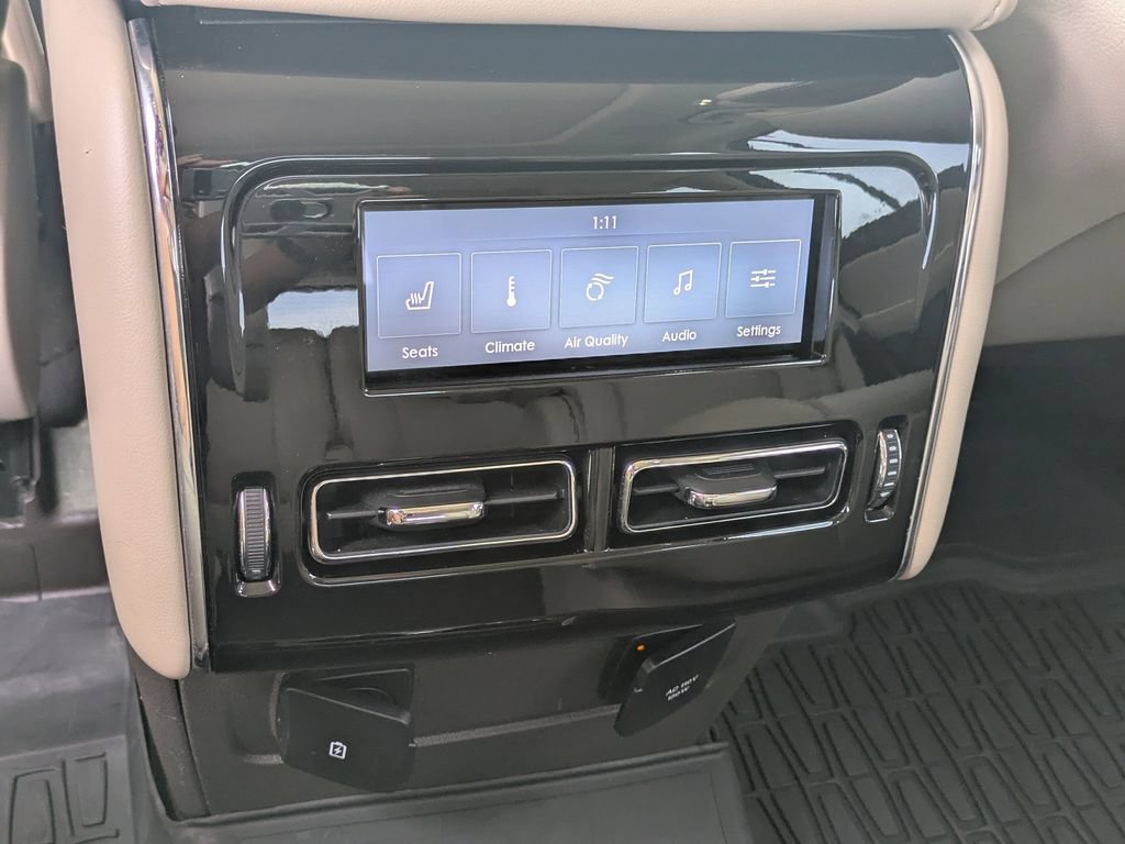 Used 2022 Lincoln Aviator Grand Touring w/ Equipment Group 301A AWD/4WD image 19