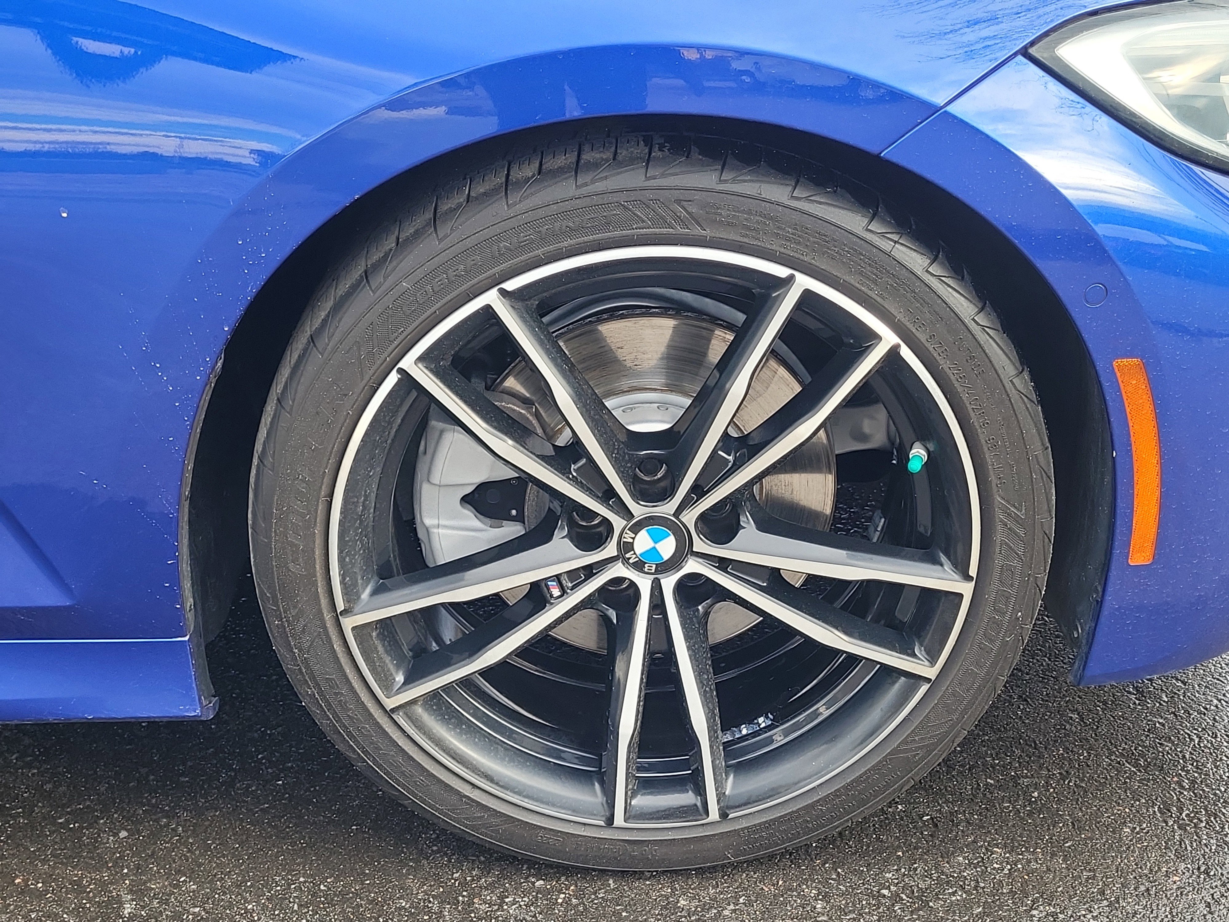 Used 2021 BMW 330i Sedan w/ M Sport Package image 7