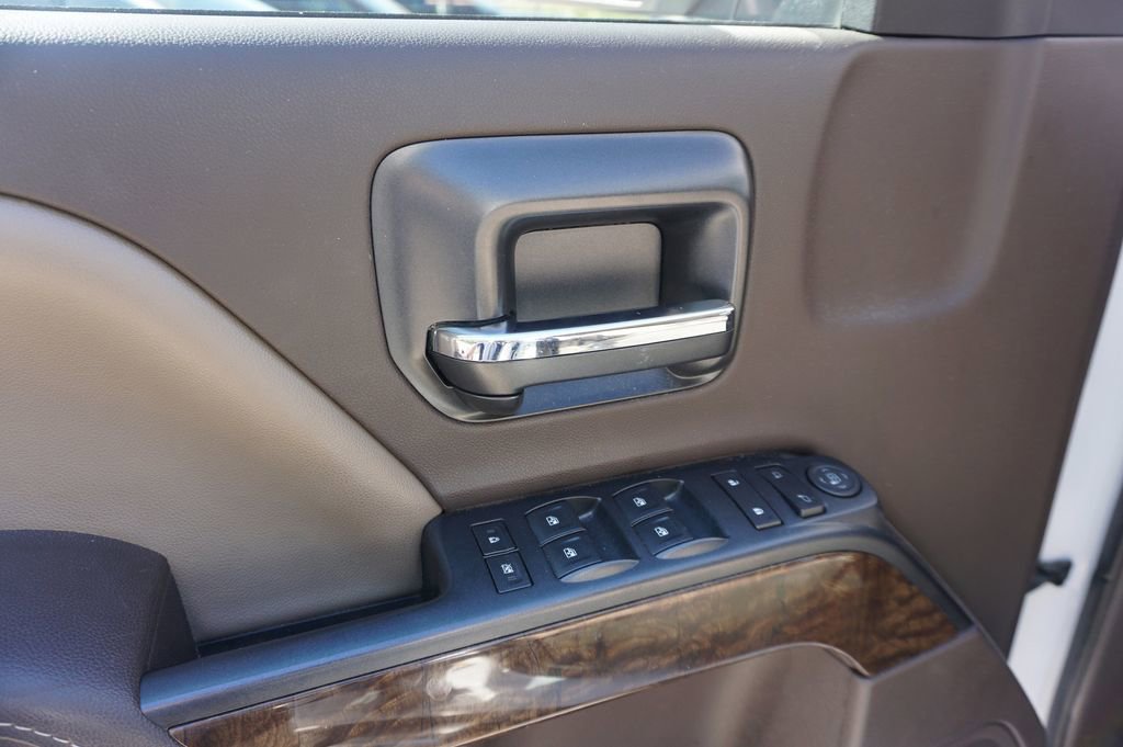 Used 2016 Chevrolet Silverado 1500 LT w/ All Star Edition RWD image 3