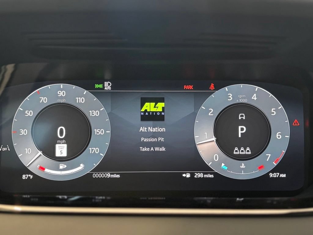 New 2026 Land Rover Range Rover Evoque S AWD/4WD image 7