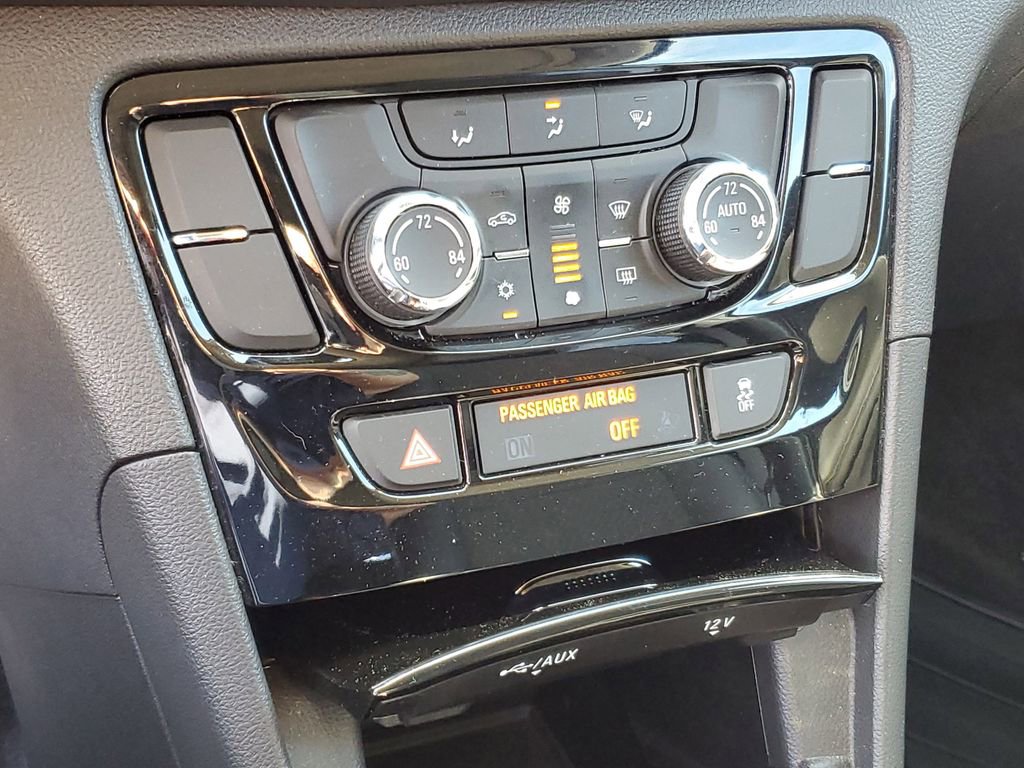 Used 2018 Buick Encore Preferred FWD image 18