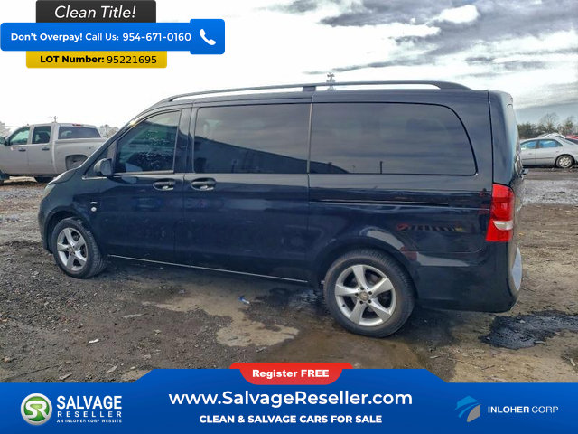 Used 2016 Mercedes-Benz Metris Passenger image 3