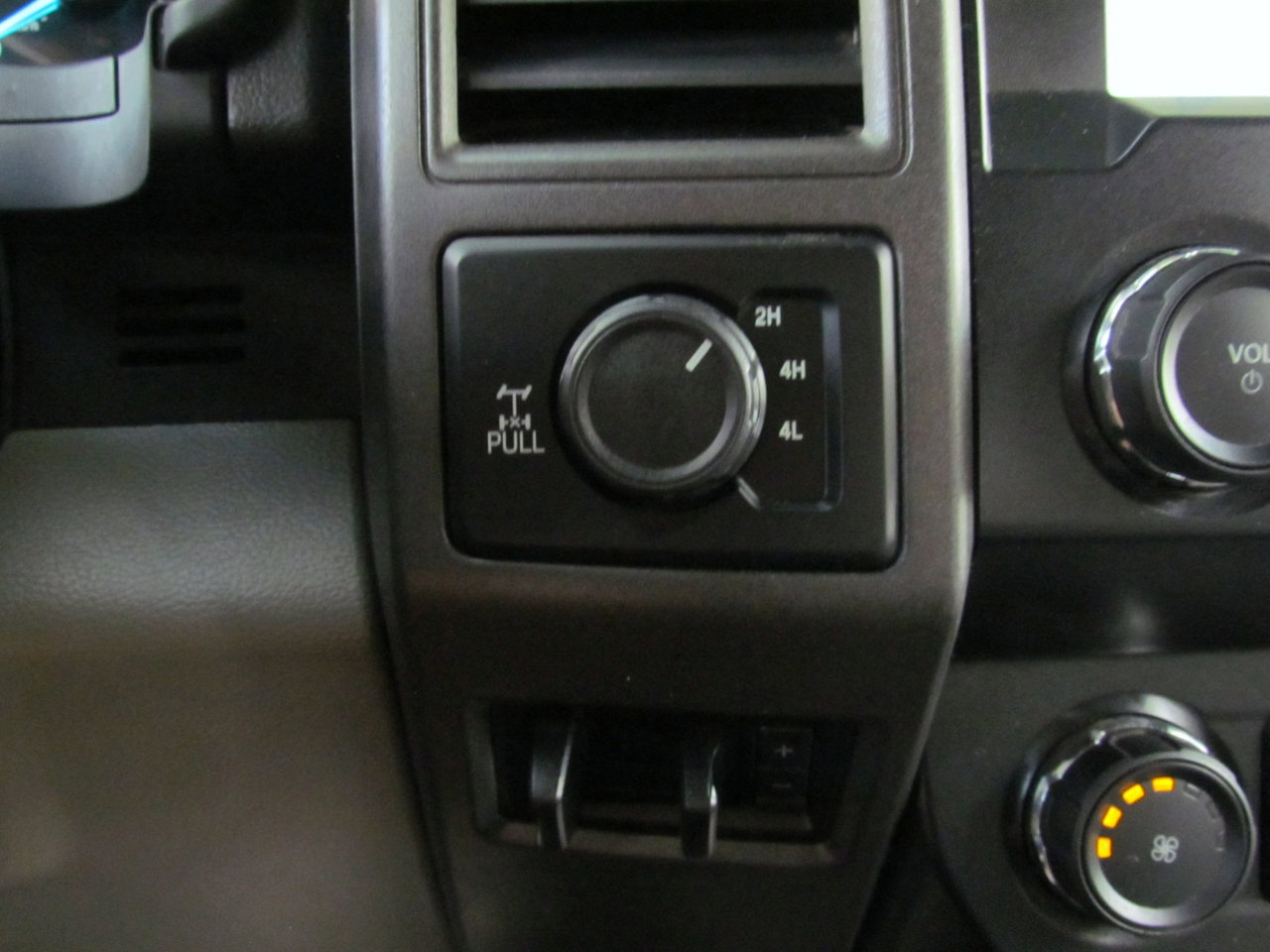 Used 2022 Ford F350 XL w/ STX Appearance Package image 33