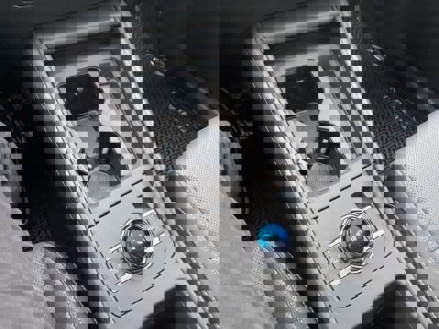 New 2026 Volkswagen Tiguan SE image 13