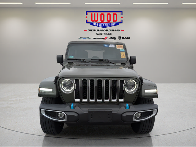 Used 2023 Jeep Wrangler Unlimited Sahara w/ Cold Weather Group AWD/4WD image 16