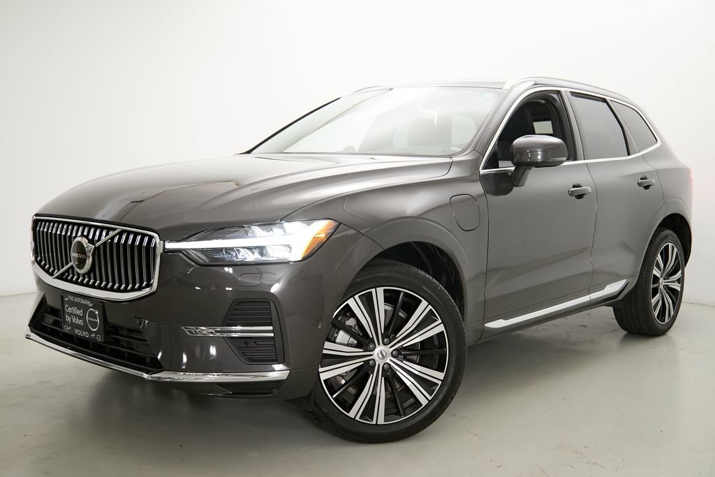 Certified 2023 Volvo XC60 T8 Ultimate w/ Climate Package AWD/4WD image 2