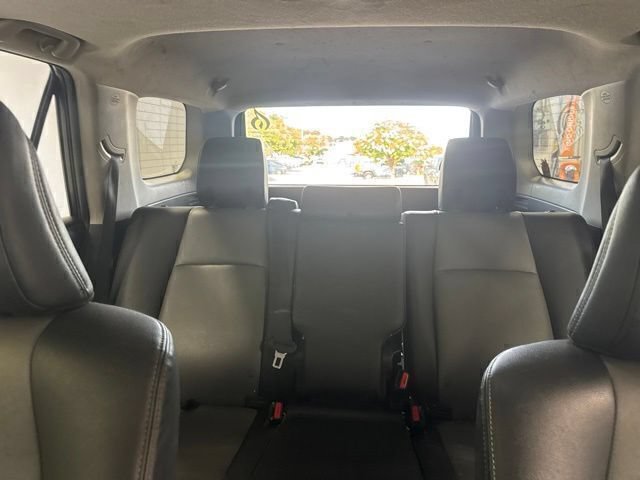 Used 2020 Toyota 4Runner SR5 Premium w/ Moonroof Package RWD image 16