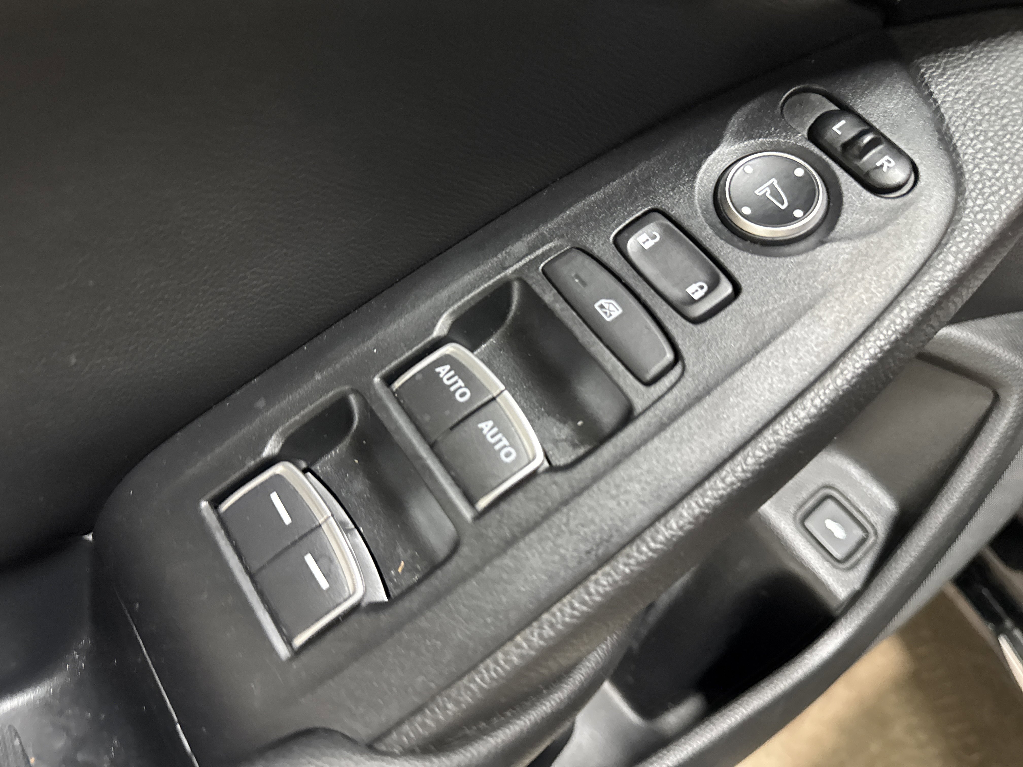 Used 2021 Honda Accord Touring image 28