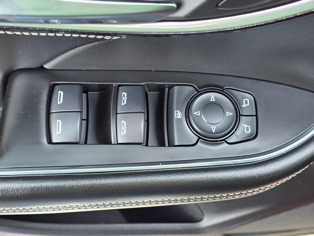 Used 2021 Buick Envision Preferred w/ Sport Touring Package image 13