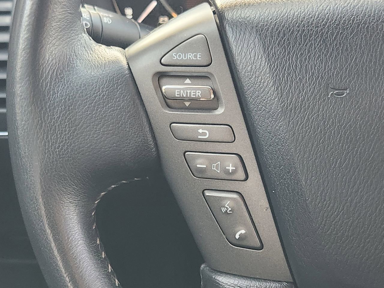 Used 2018 Nissan Armada SL w/ Moonroof Package image 27