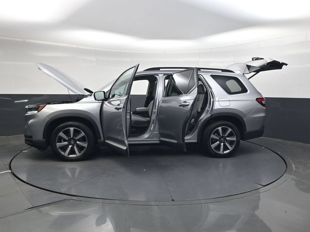 Used 2023 Honda Pilot Elite image 37