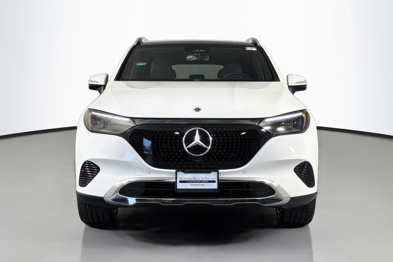New 2027 Mercedes-Benz EQE 320+ SUV image 2
