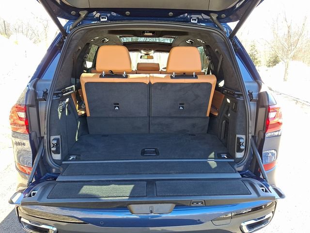 Used 2022 BMW X7 xDrive40i w/ M Sport Package image 27