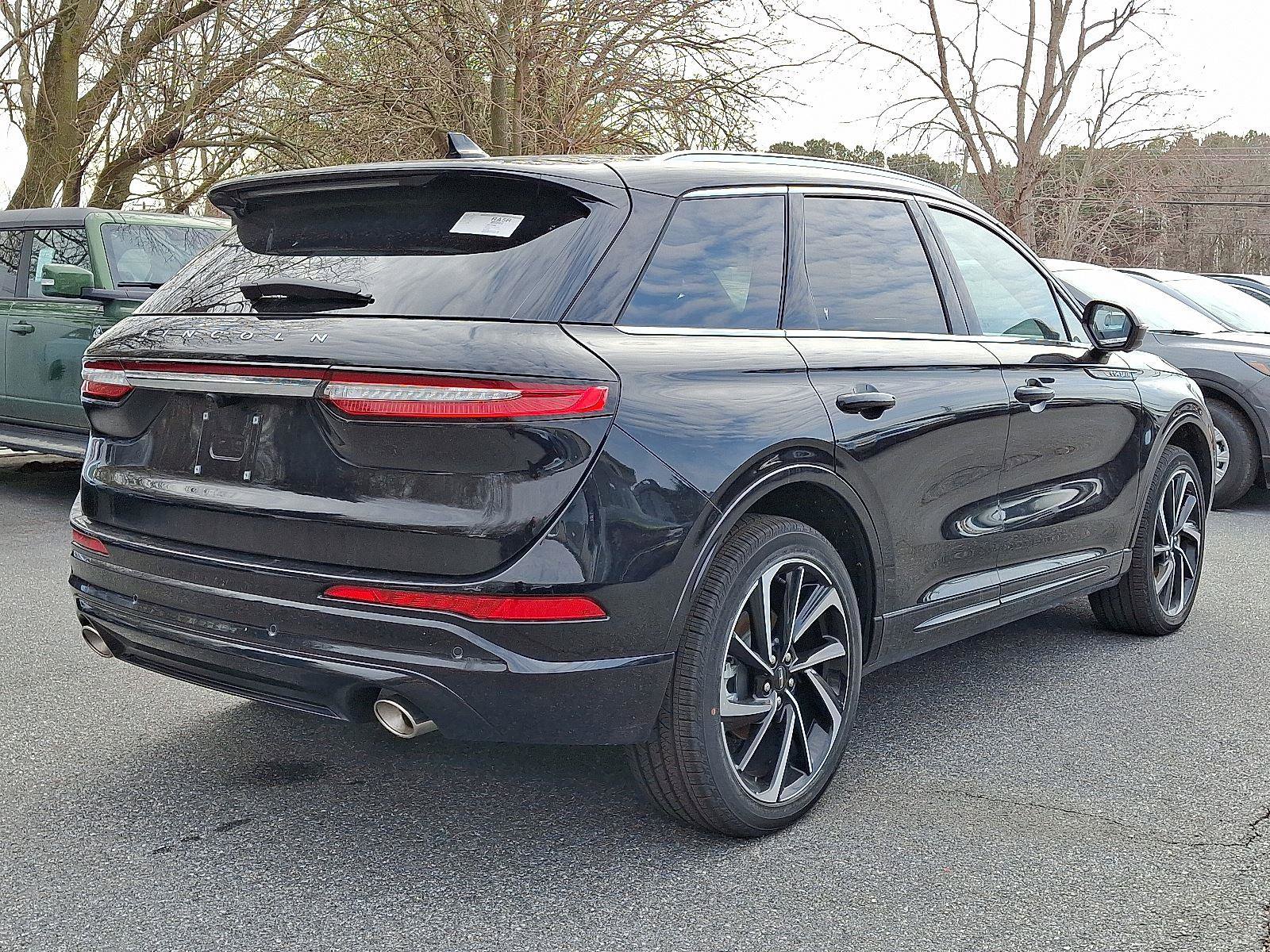 New 2024 Lincoln Corsair Grand Touring w/ Equipment Group 301A image 3