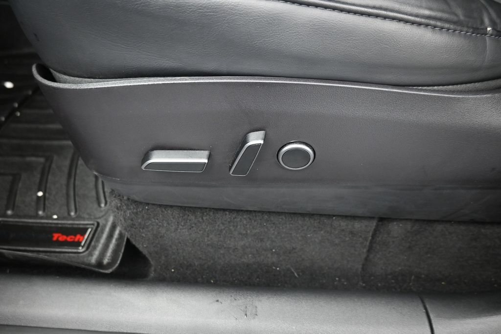 Used 2021 Tesla Model Y Long Range AWD/4WD image 21